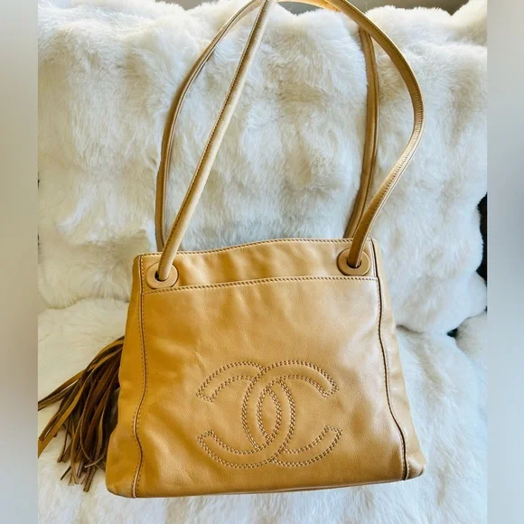 Chanel Lambskin CC Tassel Shoulder Bag - Picture 3 of 16